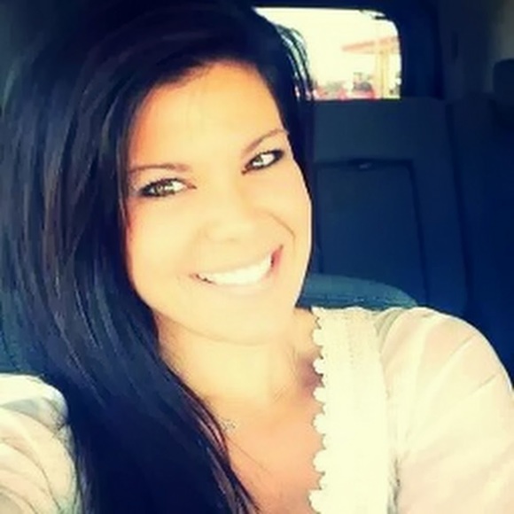 Profile Picture of Carly Neilson (@carzilla10) on Poshmark