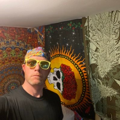 Profile Picture of WavyGravy82 (@CoreyCassidy82) on Twitter