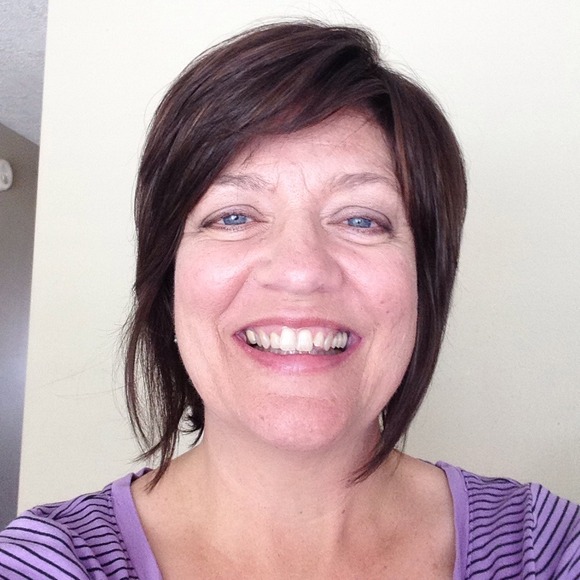 Profile Picture of Michelle Mullican (@michelle10566) on Poshmark