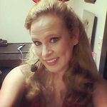 Profile Picture of Kerri Poole (@kerriarts) on Instagram