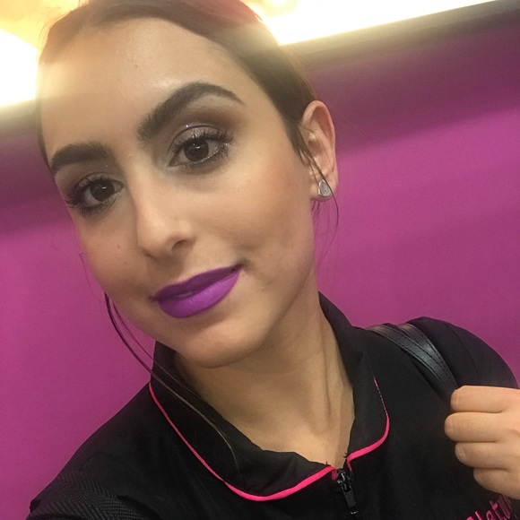 Profile Picture of Jany Hernandez (@janyhz1991) on Poshmark