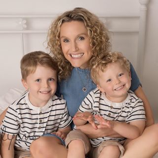 Profile Picture of Sarah Carroll (@lawfil) on Facebook