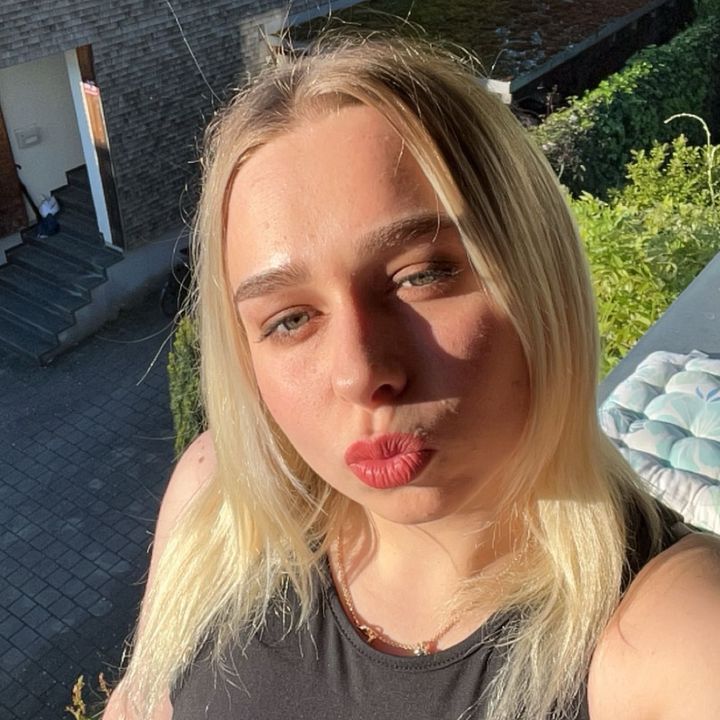 becci - Tiktok Profile Picture of becci (@rschwendinger) on Tiktok