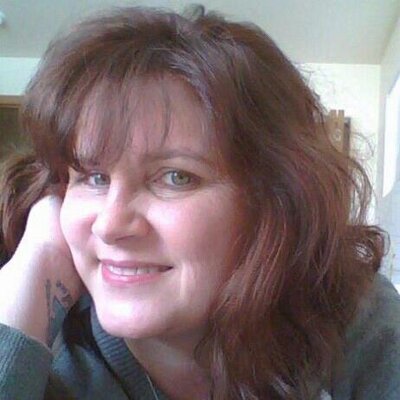 Profile Picture of Kim Hargis (@KimHParties) on Twitter