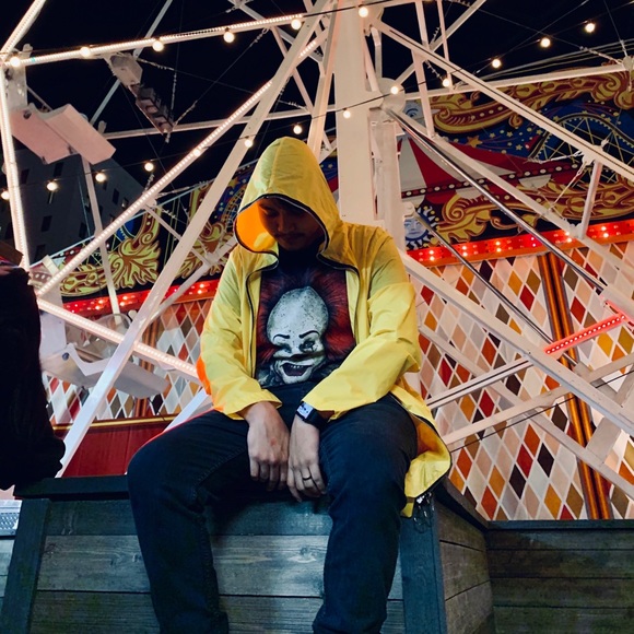 Profile Picture of Mark Peralta (@ghostlyphlo) on Poshmark