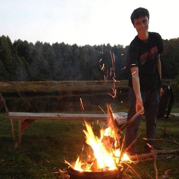 Profile Picture of Steven Pungello (@pungello) on Poshmark