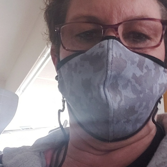 Profile Picture of Katherine Grzybowski (@littleshortg) on Poshmark