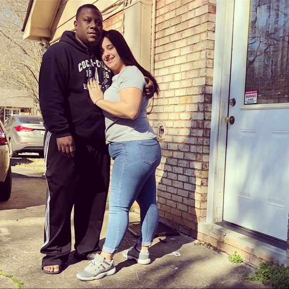 Profile Picture of Mikayla Mcclinton (@mamaoftwo96) on Poshmark