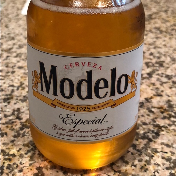 Profile Picture of Phally James (@phallyjames) on Poshmark