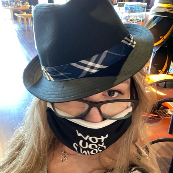 Profile Picture of Ciera Lebouef (@busymommie13) on Poshmark