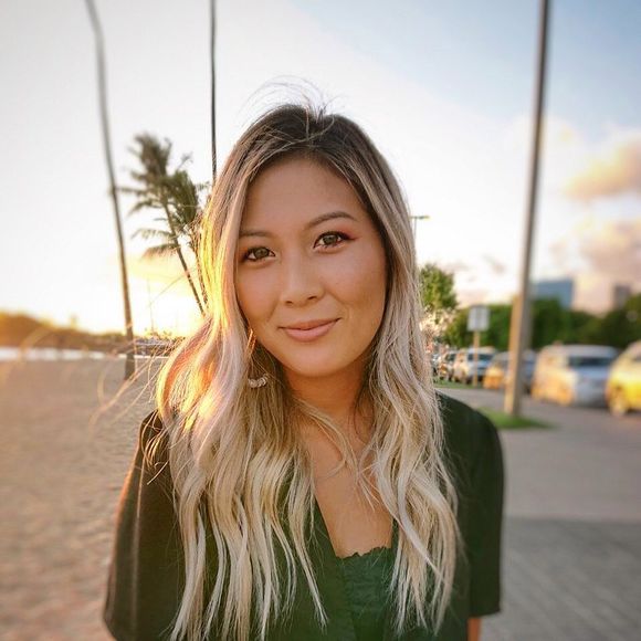 Profile Picture of Ruriko Kamiyama (@rose9yoshimura) on Poshmark