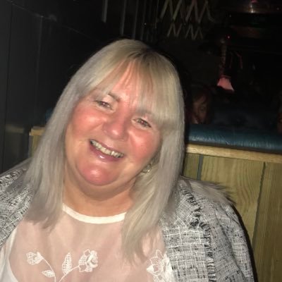 Profile Picture of Anne Douglas (@AnneDouglas7) on Twitter