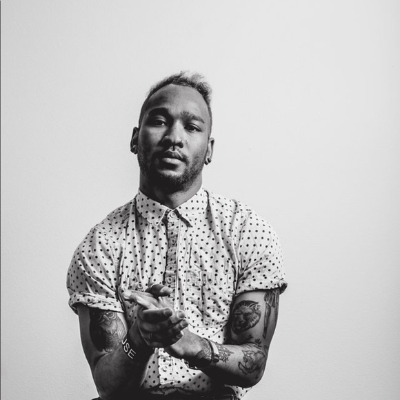 Profile Picture of Josh Holm (@joshjholm) on Poshmark