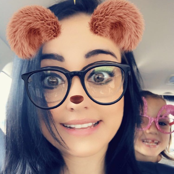 Profile Picture of Kim Engler (@kengler2) on Poshmark