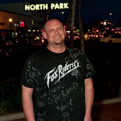 Profile Picture of Tony Martin (@heyToeKnee) on Twitter