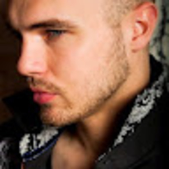 Profile Picture of Bradford Van schie (@bradvanschie) on Poshmark