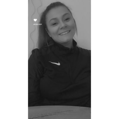 Profile Picture of Meg. (@meganryan___) on Twitter