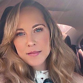 Profile Picture of • • (@starkshawna) on Instagram