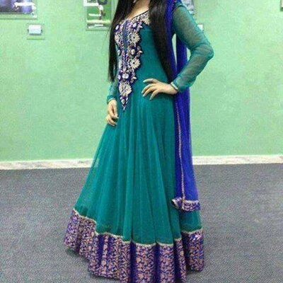 Profile Picture of Aisha Chaudhry (@aish_chaudhry) on Twitter