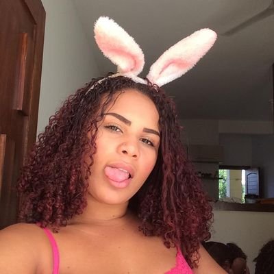 Profile Photo of PERSEGUIDA 🧚‍♀️ (@BarbaraLealXV) on Twitter