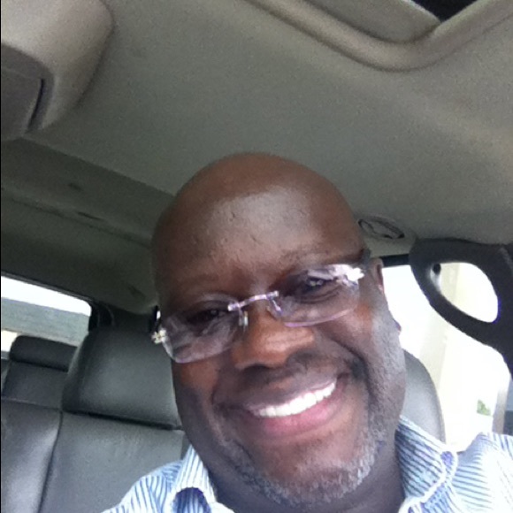 Profile Picture of Curtis Hobbs (@curtisdhobbs) on Poshmark