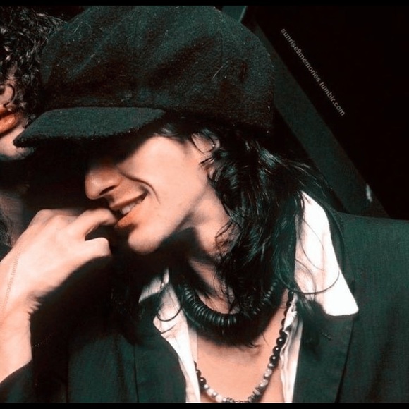 Profile Picture of Yujia Wang (@wangyjalice) on Poshmark