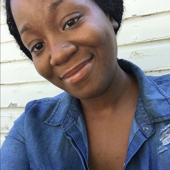 Profile Picture of Chyna Bennett (@chynadoll313) on Poshmark