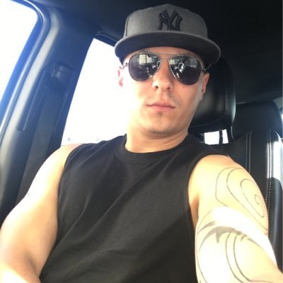 Profile Picture of Guillermo Manzano (@manzano26) on Twitter