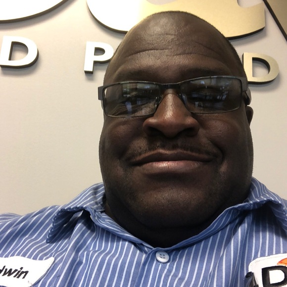 Profile Picture of Edwin Bolden (@ebolden2159) on Poshmark