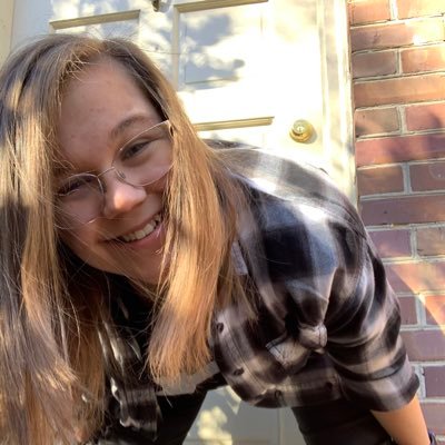 Profile Picture of Kate Arnold (@katearnoldvevo) on Twitter