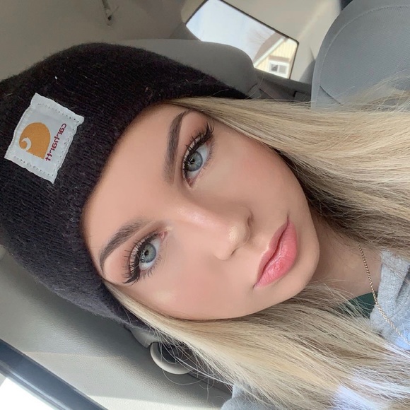 Profile Picture of Marley Strasser (@marleydrew1776) on Poshmark