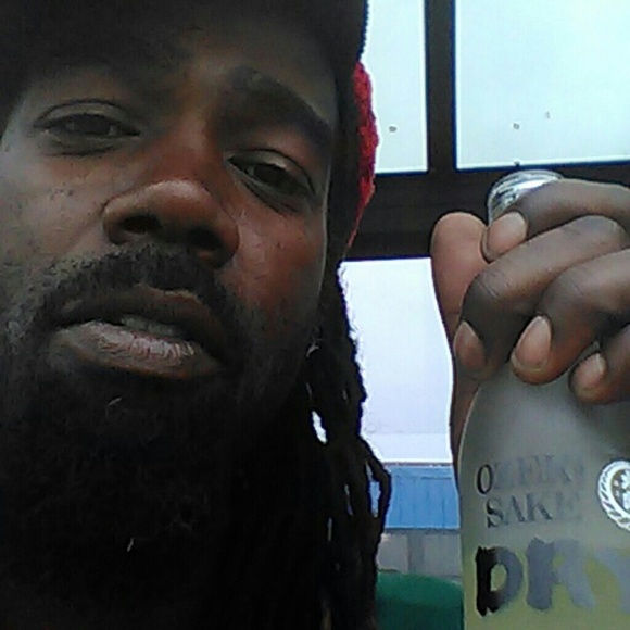 Demond Smith - Poshmark Profile Picture of Demond Smith (@smithdemond37) on Poshmark