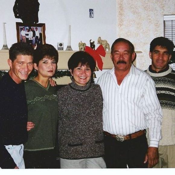 Profile Picture of Loretta Tomas (@lorettatomas152) on Poshmark