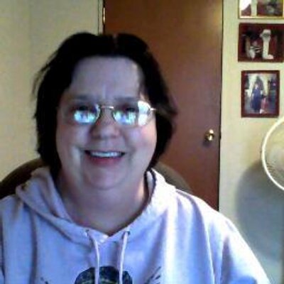 Profile Picture of Jeanne Goodman (@AshRomantic) on Twitter