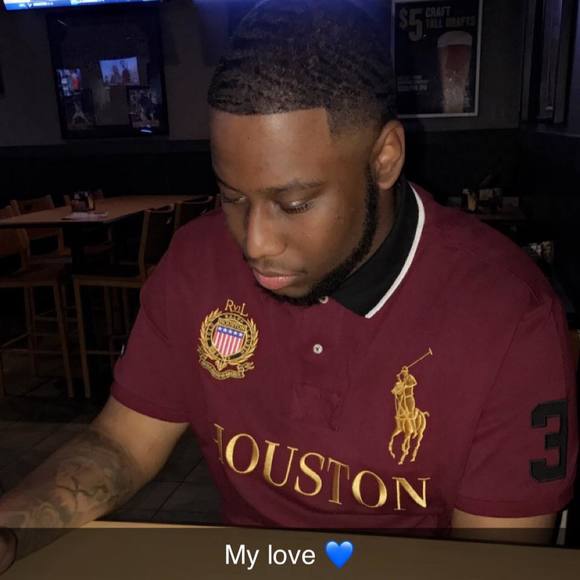 Marcus Hoskins - Poshmark Profile Picture of Marcus Hoskins (@marcus3651) on Poshmark