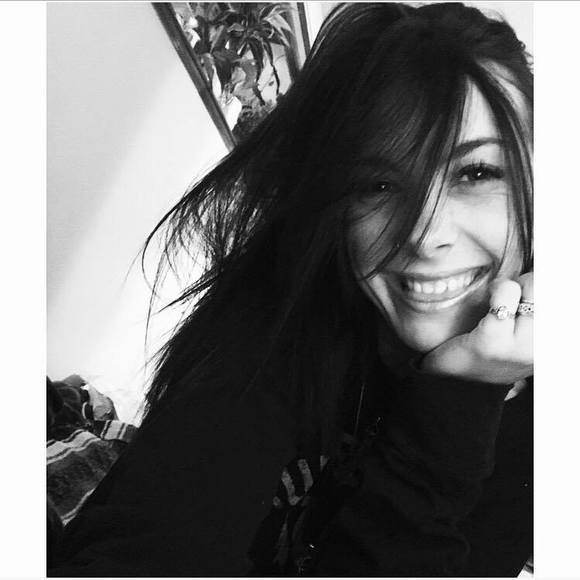 Profile Picture of Bre Schneider (@bre_schneider) on Poshmark