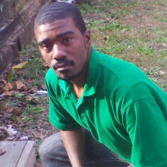 Profile Picture of Terence Owens (@twinjr7r) on Poshmark