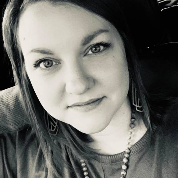 Profile Picture of Brittany Millsap (@bmillsap) on Poshmark