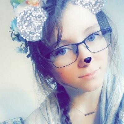 Profile Picture of Kim Farnsworth (@TiggerTiger98) on Twitter