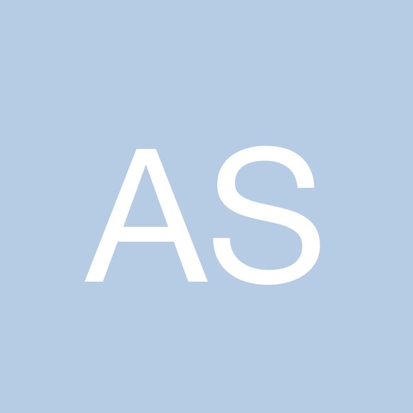 Profile Picture of Arnold Savin (@arnie_savin) on Poshmark