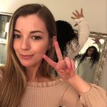 Profile Picture of Lili (@lisa_melville) on Instagram