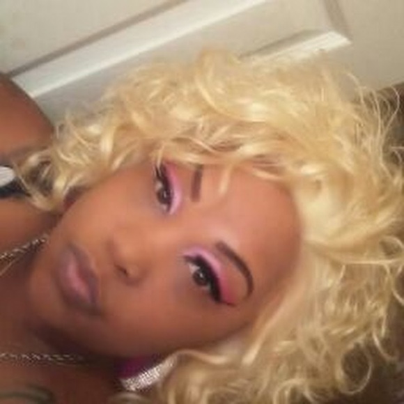 Profile Picture of Fawn Colbert (@blackchina30) on Poshmark