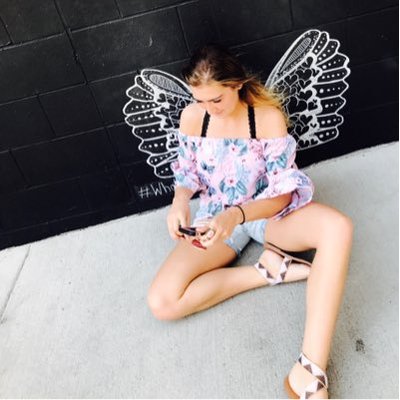 Profile Picture of april hansen  🎀 (@25_hansen) on Twitter