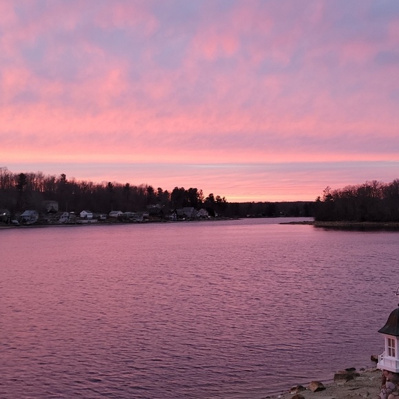 Profile Picture of Catherine Bowler (@cfbowler67) on Poshmark