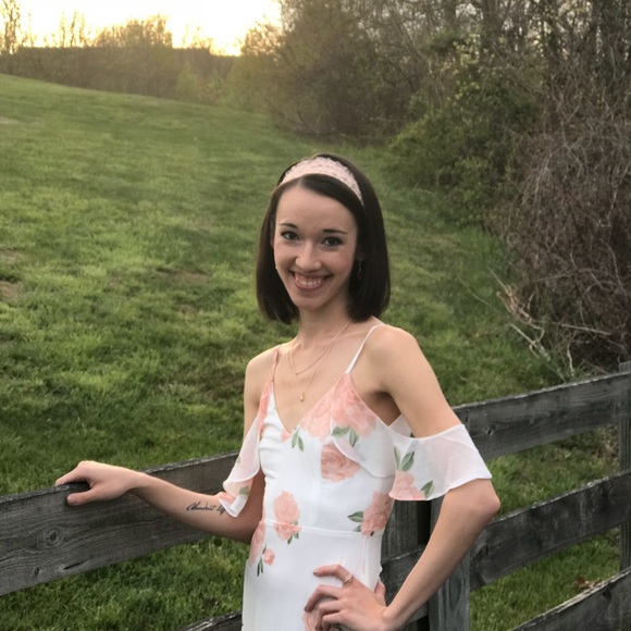 Profile Picture of Christina Franco (@cfdancer279) on Poshmark