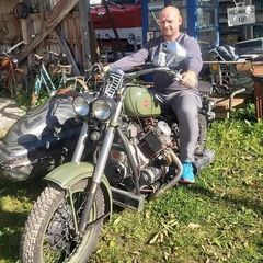 Profile Picture of marektoom (@marektoom) on Tiktok