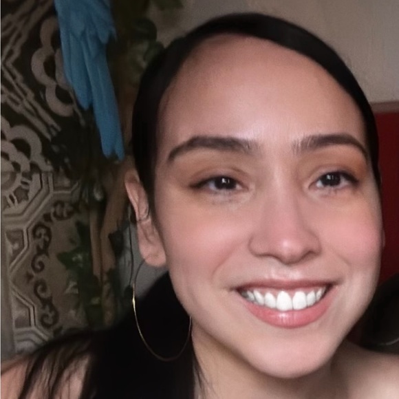 Profile Picture of Roxanne Disla (@roxyd512) on Poshmark