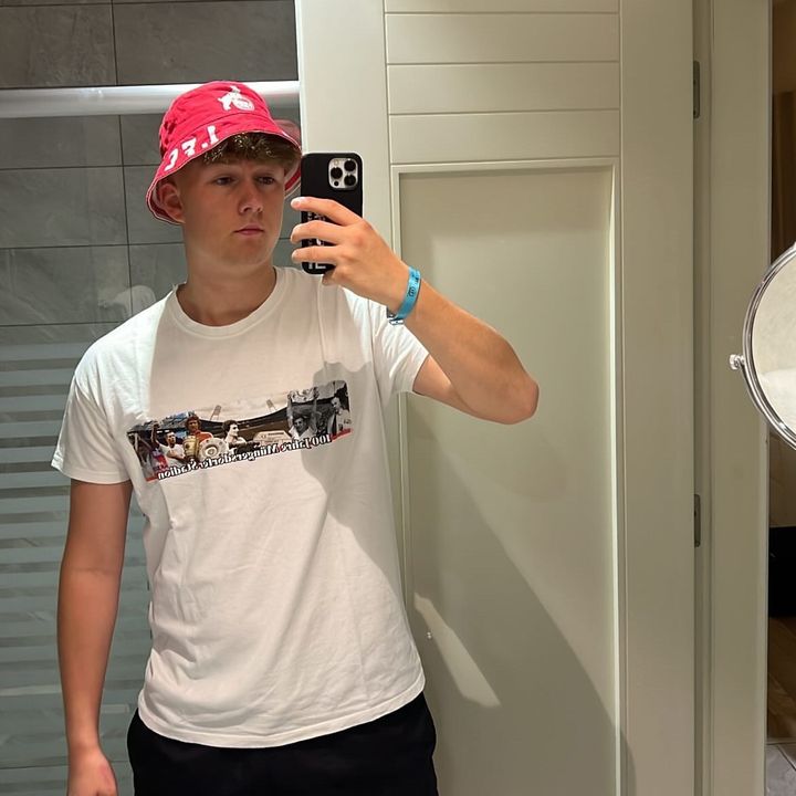 Profile Picture of robin_♡10 (@robin_noto) on Tiktok