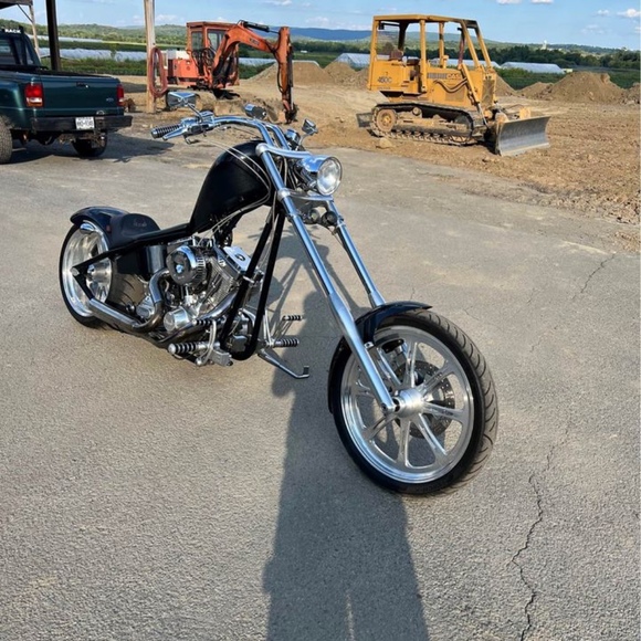 Profile Picture of Adam Wisneski (@wisneskiadam) on Poshmark