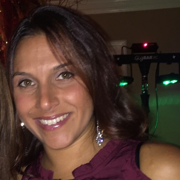 Profile Picture of Celeste Grant (@celanngrant) on Poshmark